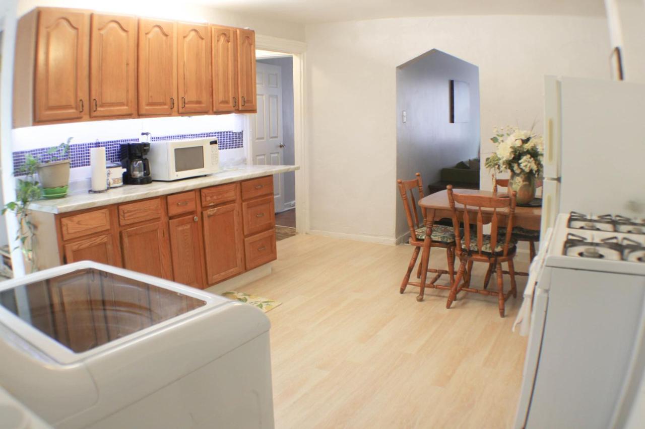 3 Bedroom Southside Pad - Sleeps 8 - Amazing Location Pittsburgh Exterior photo